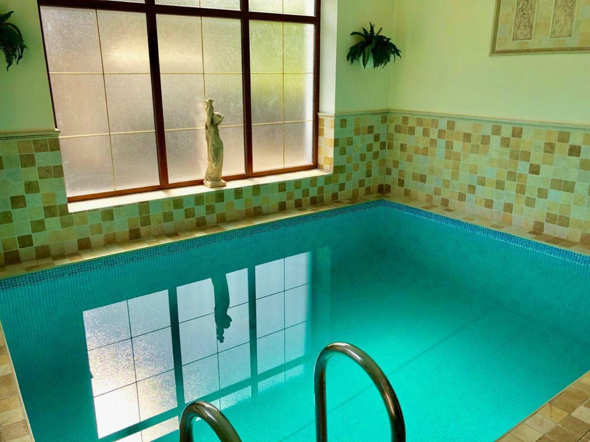 Guests House With Amazing Pool And Sauna Бабите Экстерьер фото